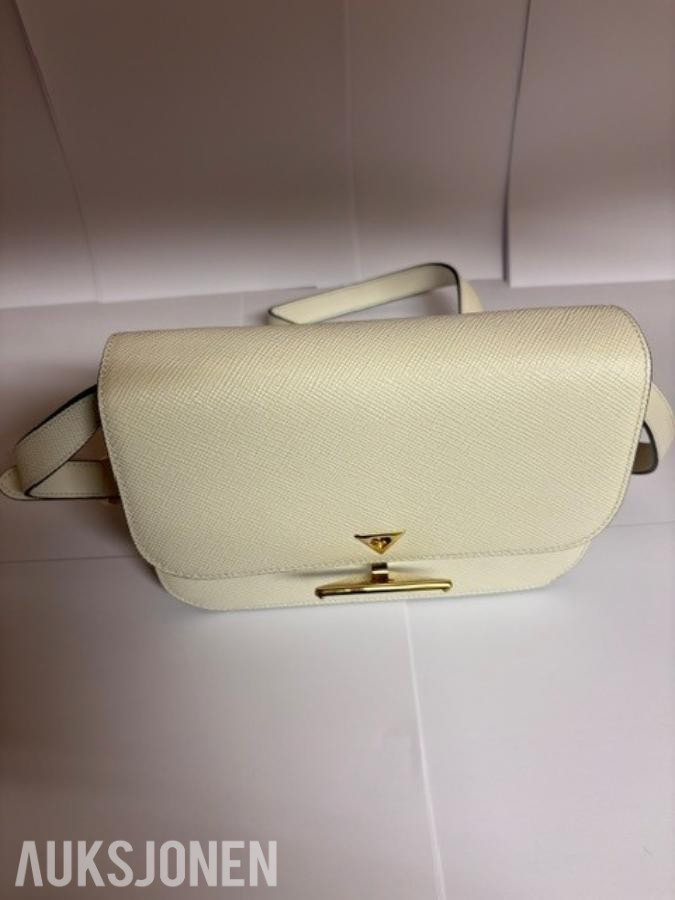 TOLLAUKSJON- Prada Patina leather bag